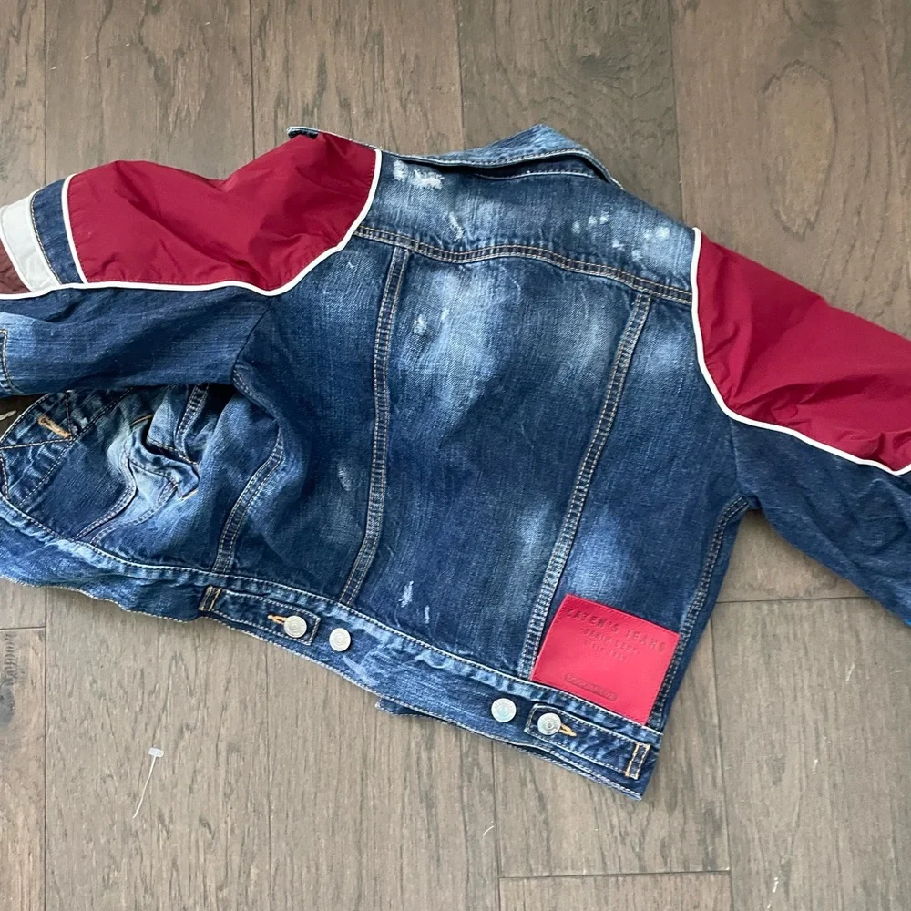Coat - Picture 2 of 4